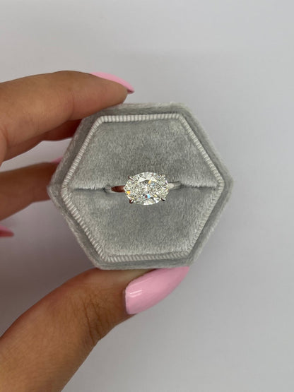 2.50 CT Oval Solitaire CVD E/VS2 Diamond Engagement Ring